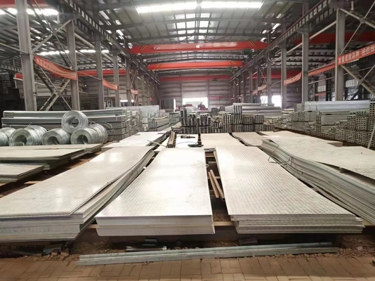 Acciaio al carbonio di grado ± 1% Tolleranza Piastra galvanizzata laminata a caldo per costruzioni
