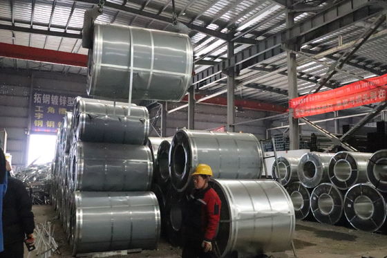 2.0-3.5 mm Spessore bobina di acciaio laminata a caldo galvanizzata a caldo per costruzioni e navi