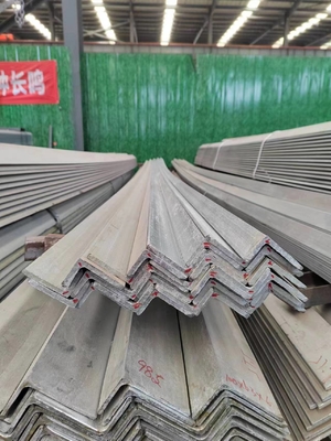 Acciaio al carbonio laminato a caldo di grado ASTM