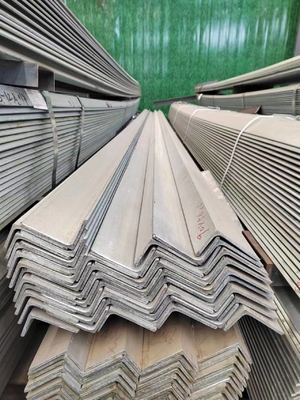 Acciaio laminato a caldo/MS angoli L Profillo uguale o disuguale angoli di acciaio Tolleranza primaria di ± 1%