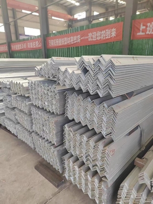 Costruzione Navale Auto serie Q195-Q420 ferro ad angolo galvanizzato con fori