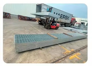 Griglie in acciaio galvanizzato per pavimenti industriali per prestazioni durature