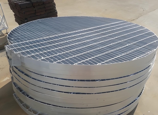 Griglia in acciaio galvanizzato certificata ISO9001 per piattaforma di manutenzione in colore argento