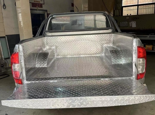 Piastra di acciaio per la modificazione di auto personalizzata con tolleranza ± 1% e design personalizzato