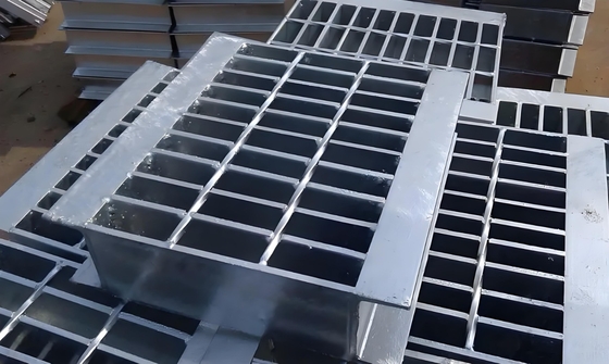 Griglie di terrazzamento in acciaio argento galvanizzato a mezzanine con certificazione ISO9001