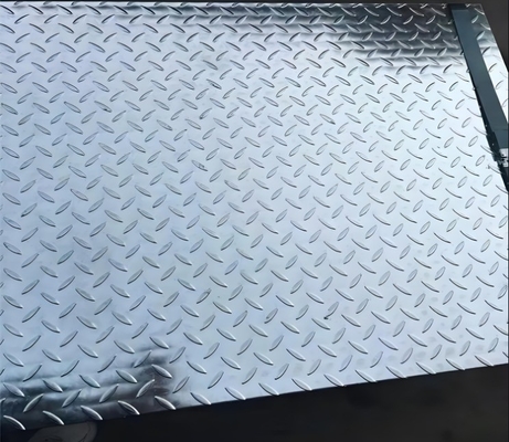 1250 mm di larghezza Modello in acciaio galvanizzato a caldo con servizio di lavorazione a foratura